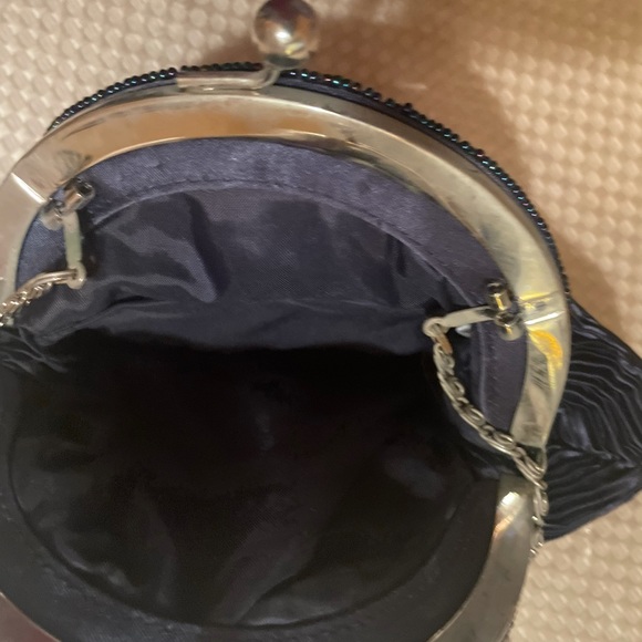 Vintage blue Pocketbook with strap and beads - Picture 8 of 11